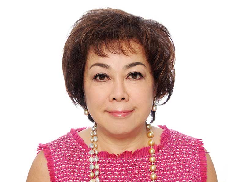 Mrs Doris Tan, one of the internationally renowned top property marketing professionals, Strawberry Star as the Regional Director for both Asia and South East Asia, based out of our Singapore office